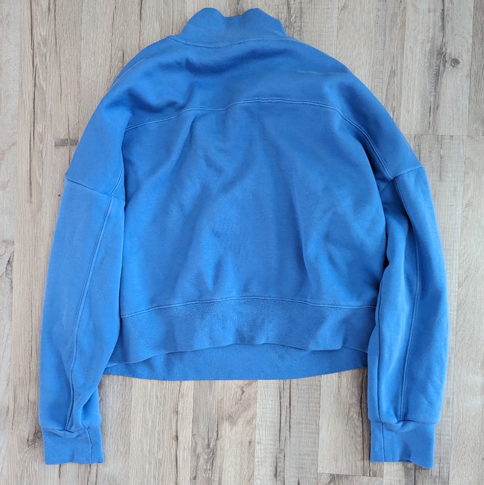 Fabletics Catarina Mock Neck Zip Pullover in Blue Cornflower, Medium - Picture 4 of 7